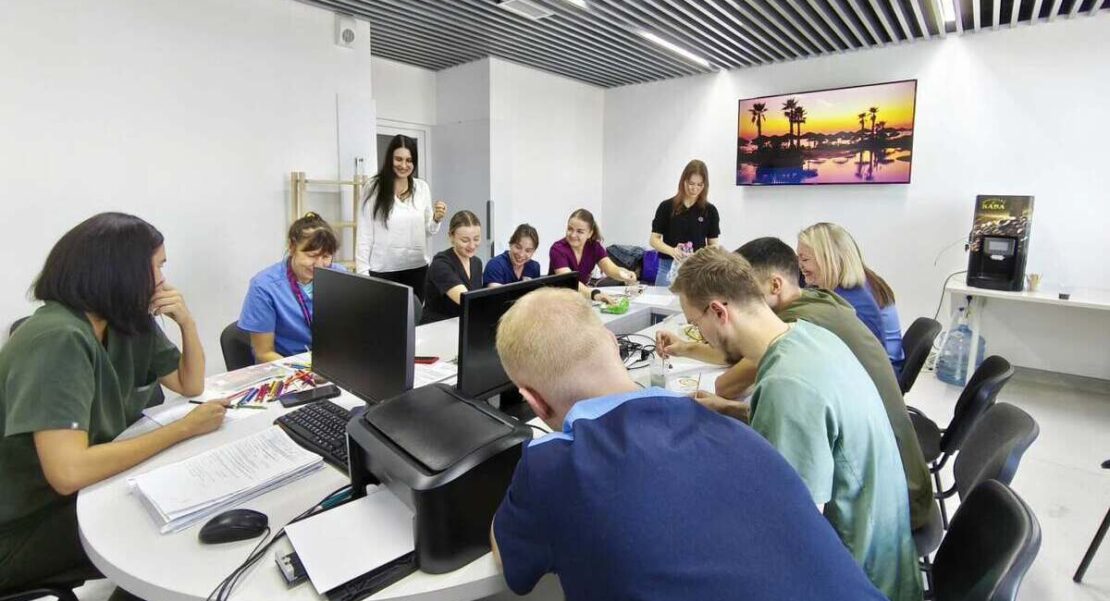 практичне арт-терапевтичне заняття для реабілітологів